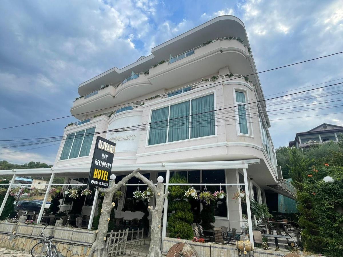 Hotel Ujvara Belsh Exterior foto